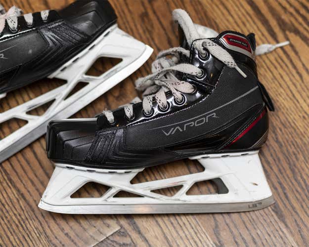 Used Senior Bauer Vapor X700 Hockey Goalie Skates Regular Width Size 6.5