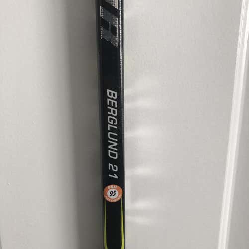 Senior LH Alpha QX P28 Patrik Berglund Pro Stock Hockey Stick