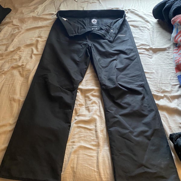 Volcom Snowboard pants NEW size L adult