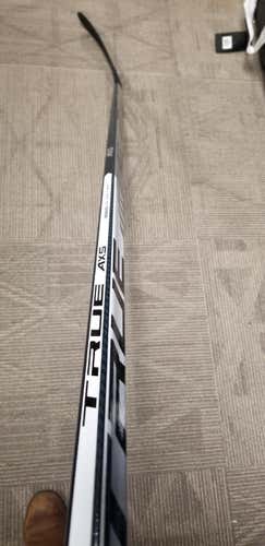 New Senior True Right Hand AX5 Marner TC2 curve, lie 6.0, flex 85 Hockey Stick