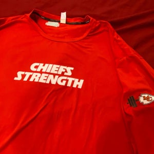 Kansas City “Chiefs Strength” Team Issued Used Locker Room Red Adult XXXL Long Sleeve Shirt