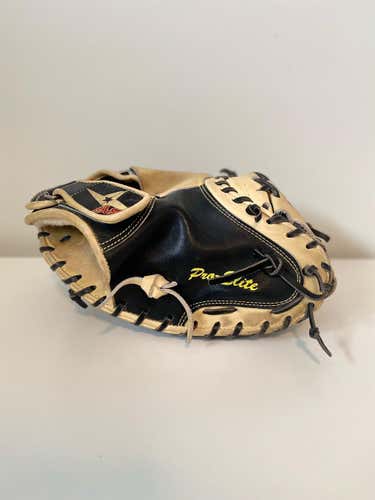 Used Adult All Star Right Hand Throw CM3000SBT Catcher's Glove 33.5"