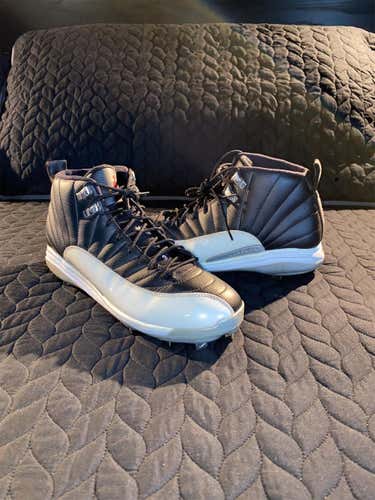Air Jordan XII Retro ‘Playoffs’ Baseball Cleat