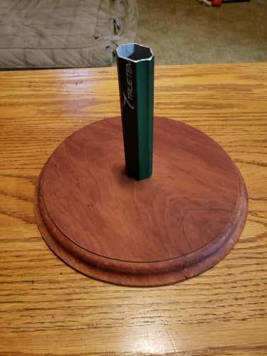 Lacrosse Head Display Stand - Cherry Base