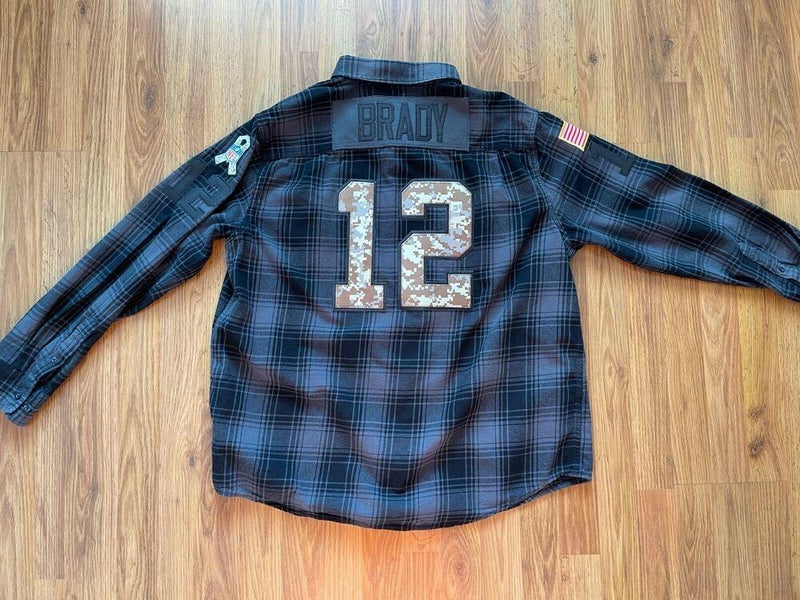 New England Patriots Tom Brady NFL RECONSTRUCTED Size XL Flannel Jersey  Shirt!