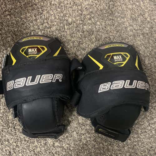 Bauer Supreme Goalie Knee Guards