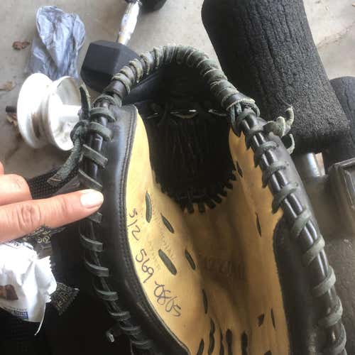 Black High School/College Catcher's 32.5" Softball Glove