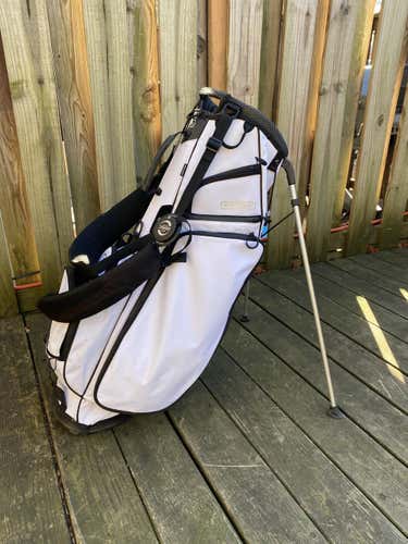 OGIO  Stand Golf Bag
