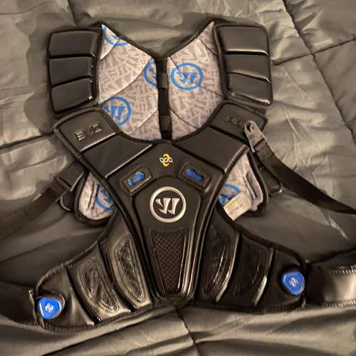 New Medium Warrior Evo Pro HitLyte Shoulder Pads