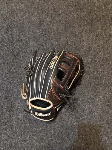 Black Adult Outfield A2000 Superskin 12.75" Baseball Glove