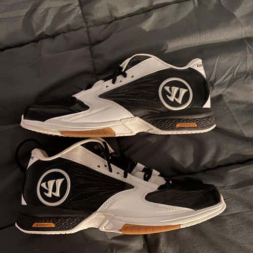 Warrior Box Turf Shoes Size 9.5