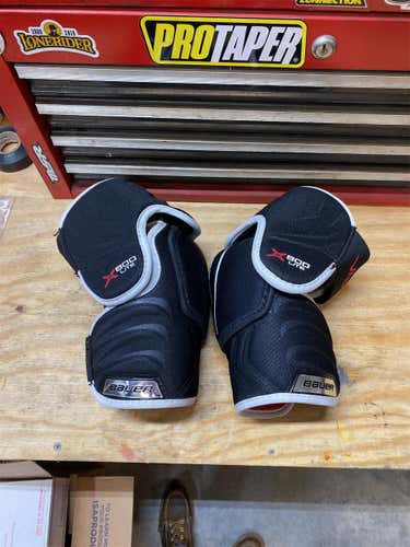 Senior Medium Bauer Vapor x800 lite Elbow Pads