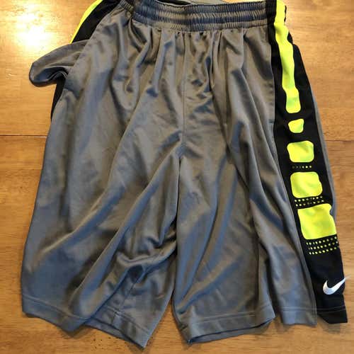 Nike Dri Fit Shorts Gray Size XL