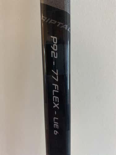Senior Right Handed Supreme 2S Pro Mid Pattern  Hockey Stick