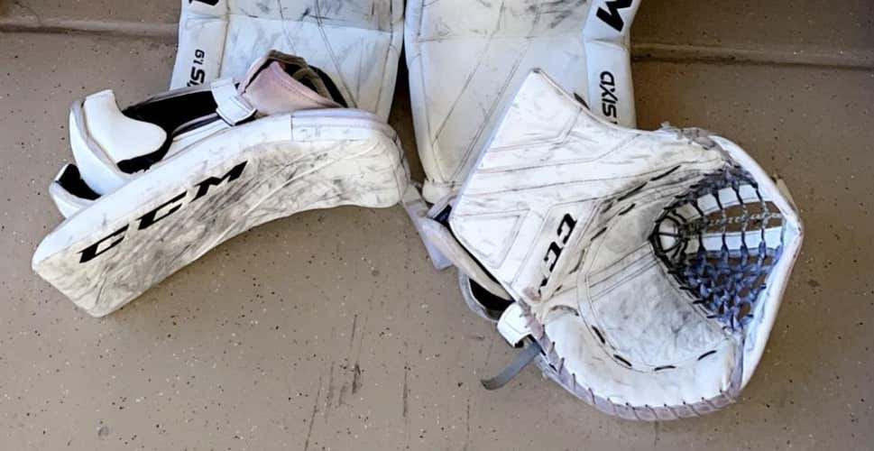 AXIS PRO GLOVE AND BLOCKER SR.