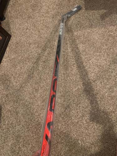 Senior Right Handed Vapor FlyLite  Hockey Stick