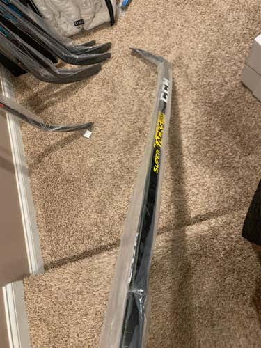 Senior Right Handed Super Tacks AS2 Pro  Hockey Stick