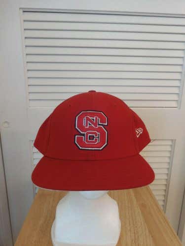 Rare Vintage NC State Wolfpack New Era Tyro.001 Fitted Hat 8 NCAA