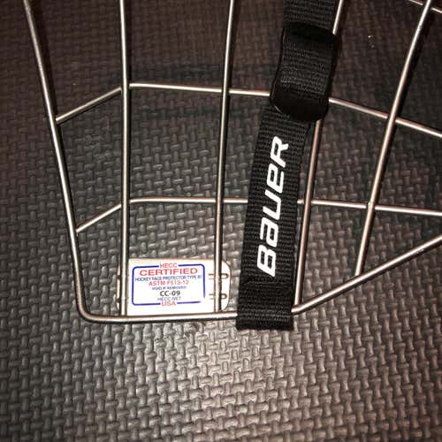 Used Senior Medium Bauer Profile III Facemask Full Cage