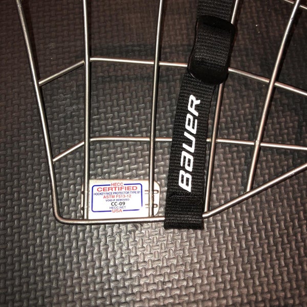 Used Senior Medium Bauer Profile III Facemask Full Cage