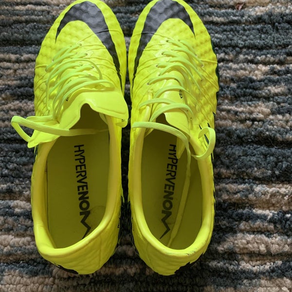 Brand New Nike Hypervenom Phinish FG Size 7.5