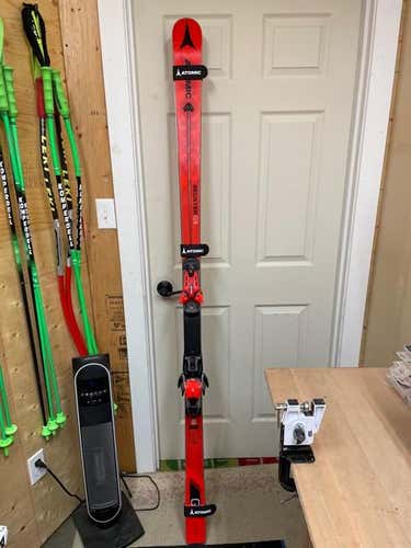 Used Atomic Factory GS Skis
