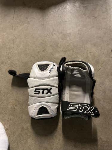 Used Medium STX Cell III Arm Pads
