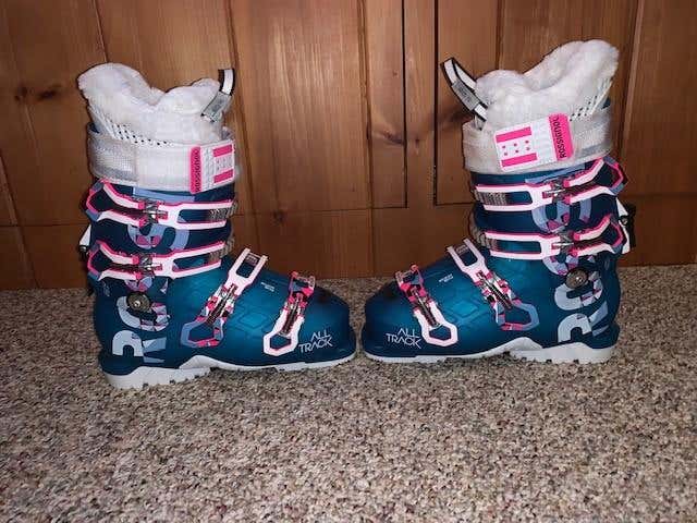 Women's Used Rossignol Alpine Touring Alltrack 110 Ski Boots Medium Flex