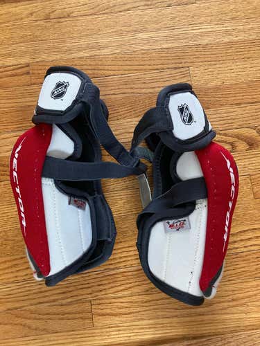 Used Senior Medium CCM Vector Elbow Pads