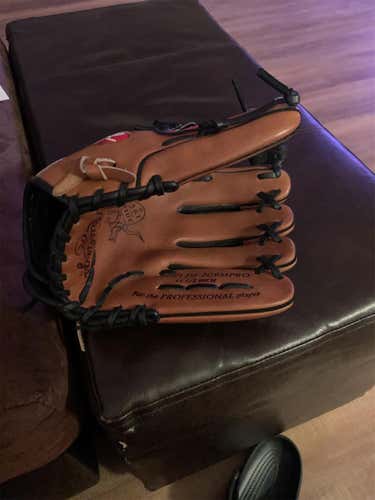 Brown High School/College Infield Heart of the Hide 11.5" Baseball Glove