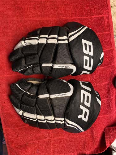 Black Junior Bauer Vapor X:lite 11"  Gloves