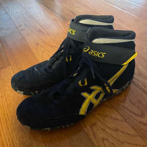 Aggressor Asics Wrestling Shoes - Size 9 - Navy and Gold
