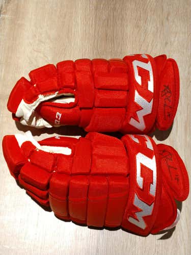 Detroit Red Wings CCM HG97 Gloves 14" Riley Sheahan