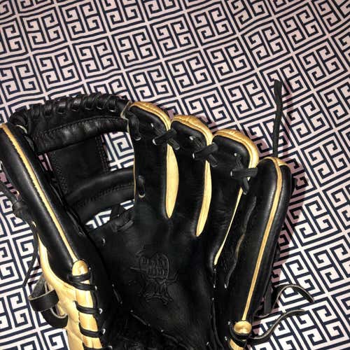 Used Right Hand Throw 11.5" Baseball Glove