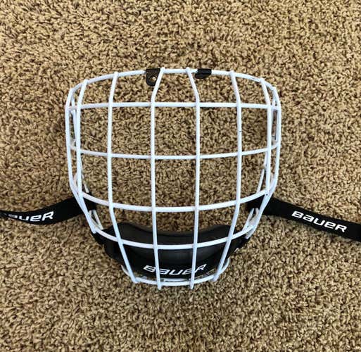 Senior Medium Bauer Profile II White Cage