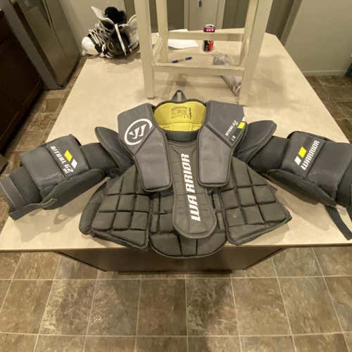 Intermediate XL Warrior Ritual G2  Chest and Arm Protector Goalie Chest Protector