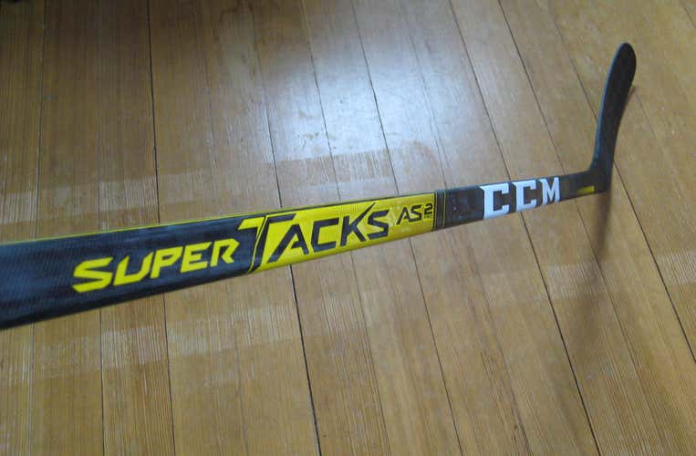 CCM Super Tacks AS2 Pro Senior Hockey Stick  P88 Left  85 Flex   NO GRIP