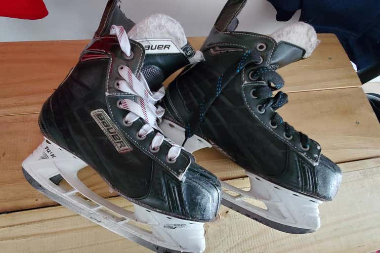 Jr.Bauer Nexus 5000 skates Size 5.5