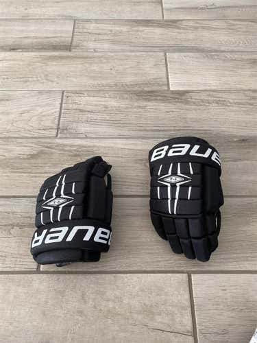 Black Junior Bauer Nexus 11" Gloves