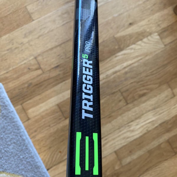 Senior Right Handed Ribcor Trigger 5 Pro Toe Pattern Hockey Stick