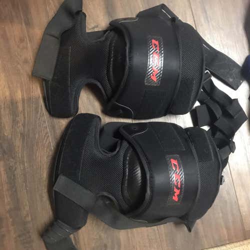 Used CCM Knee Pads Pro