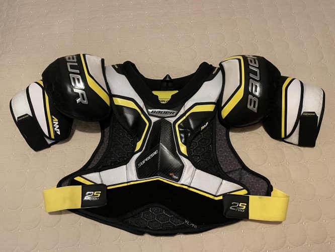 Used Senior Extra Large Bauer Supreme 2s pro Shoulder Pads XL