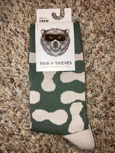NWT Pair Of Thieves Men’s Crew Socks Size 8-12 Peanuts Green