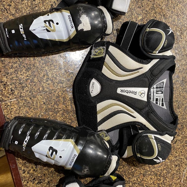 Youth Medium CCM Ultra Tacks Elbow Pads