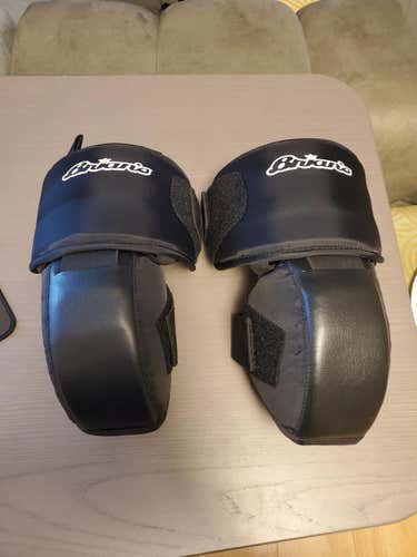 New Brian's pro knee guard senior