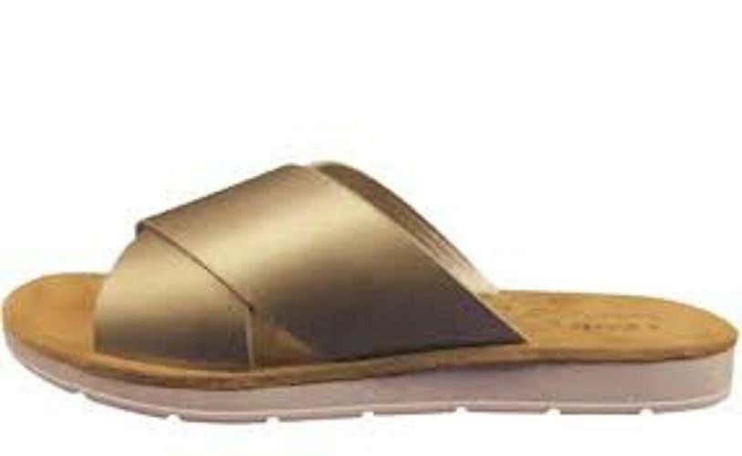 NIB IZOD Alyssa Fisherman Style Sandals In Gold Free Shipping