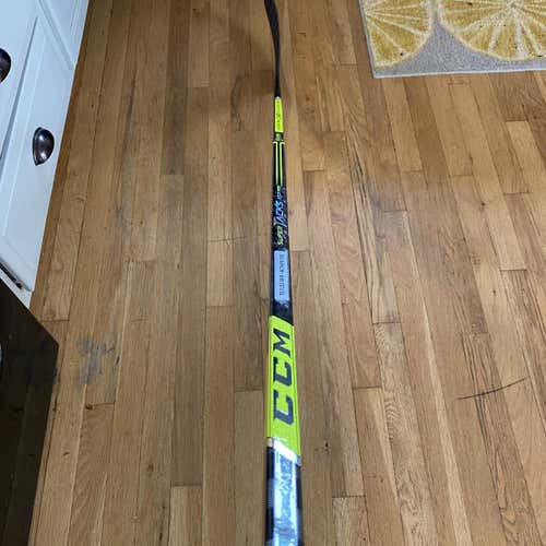 Senior Right Handed Super Tacks AS3 Pro Toe Pattern  Hockey Stick