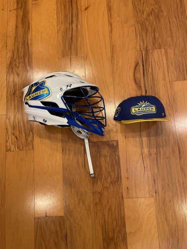 White New Player Cascade R Helmet