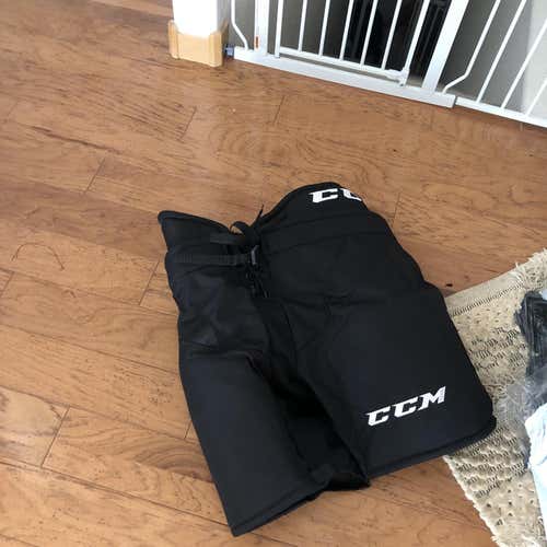 Black Senior XL CCM HP32  Hockey Pants