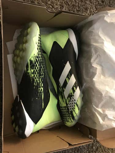 Used Men's Size 10 (Women's 11) Turf Cleats Adidas Predator mutator 20+ turf Cleats